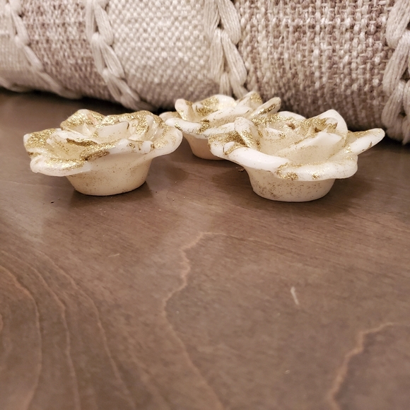 3 Floating Candles Gold And Cream - Picture 4 of 4